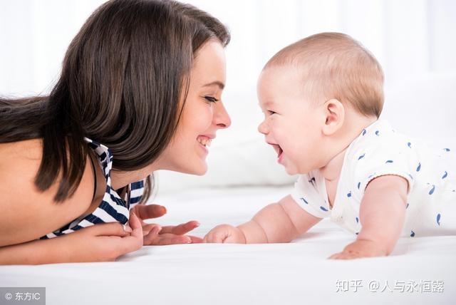 六个月的宝宝14斤正常吗？详解婴儿体重发育与成长